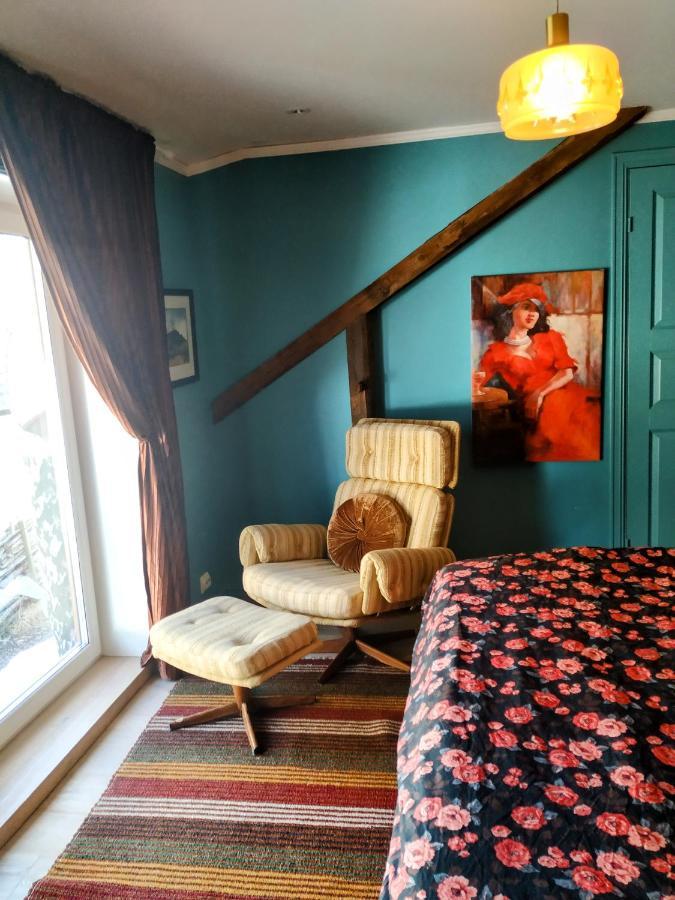 Eventyrlaven Kjent Fra Tv Serien Herlig Hjem Apartamento *